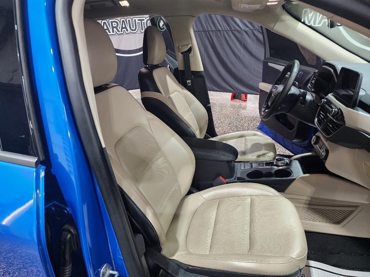 Ford Escape SEL FWD 2020