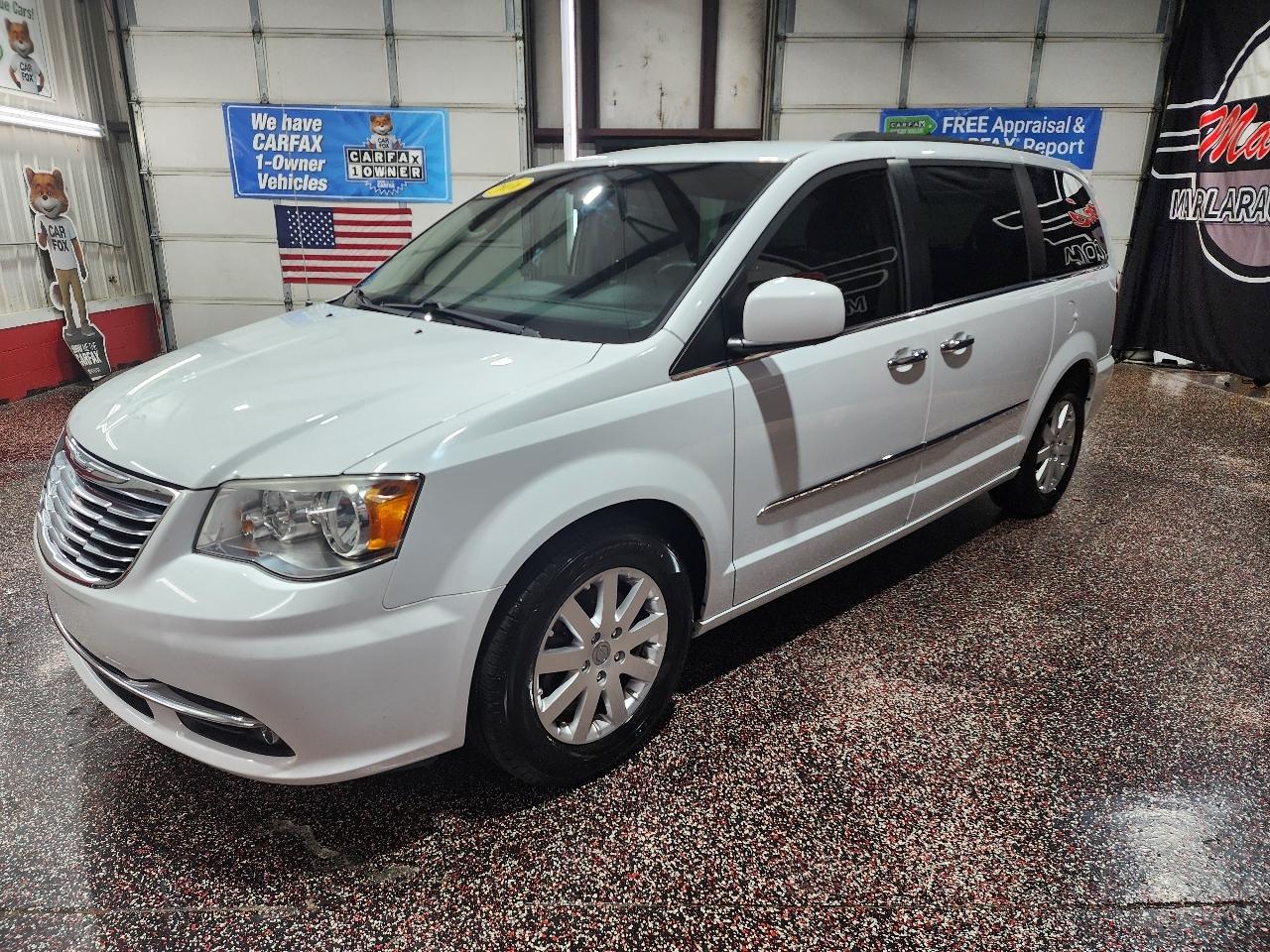 Chrysler Town & Country 4dr Wgn Touring 2016