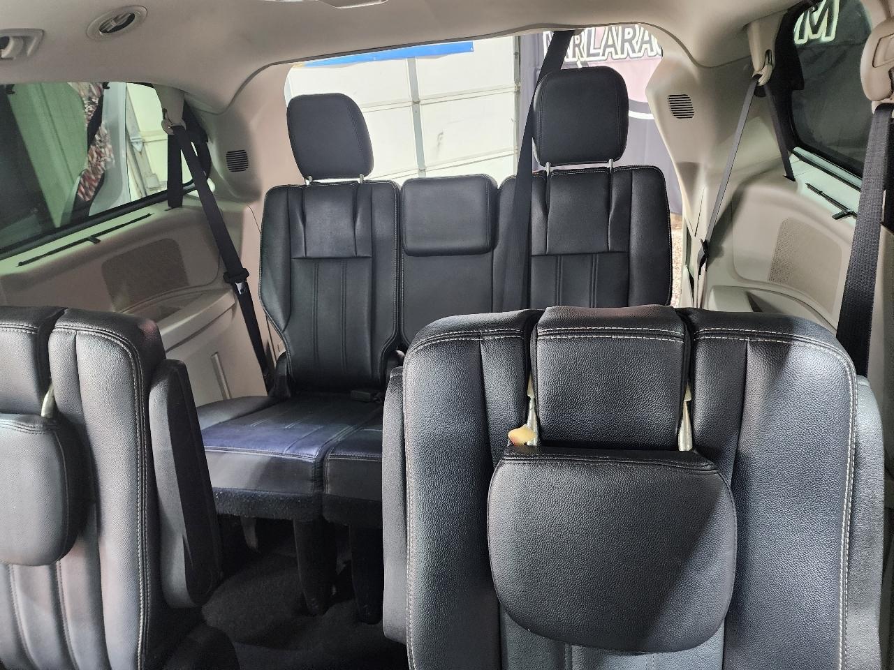 Chrysler Town & Country 4dr Wgn Touring 2016