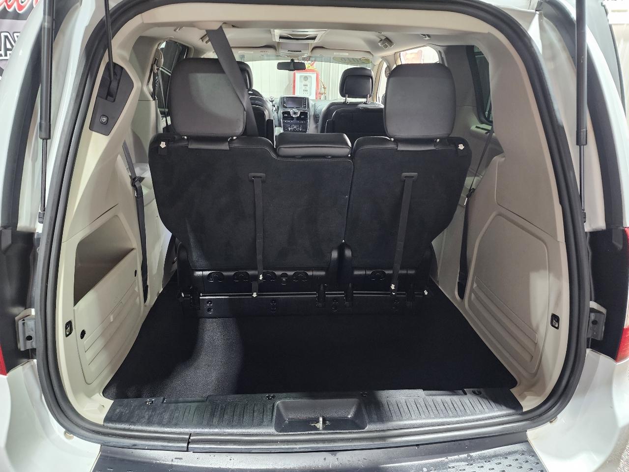 Chrysler Town & Country 4dr Wgn Touring 2016