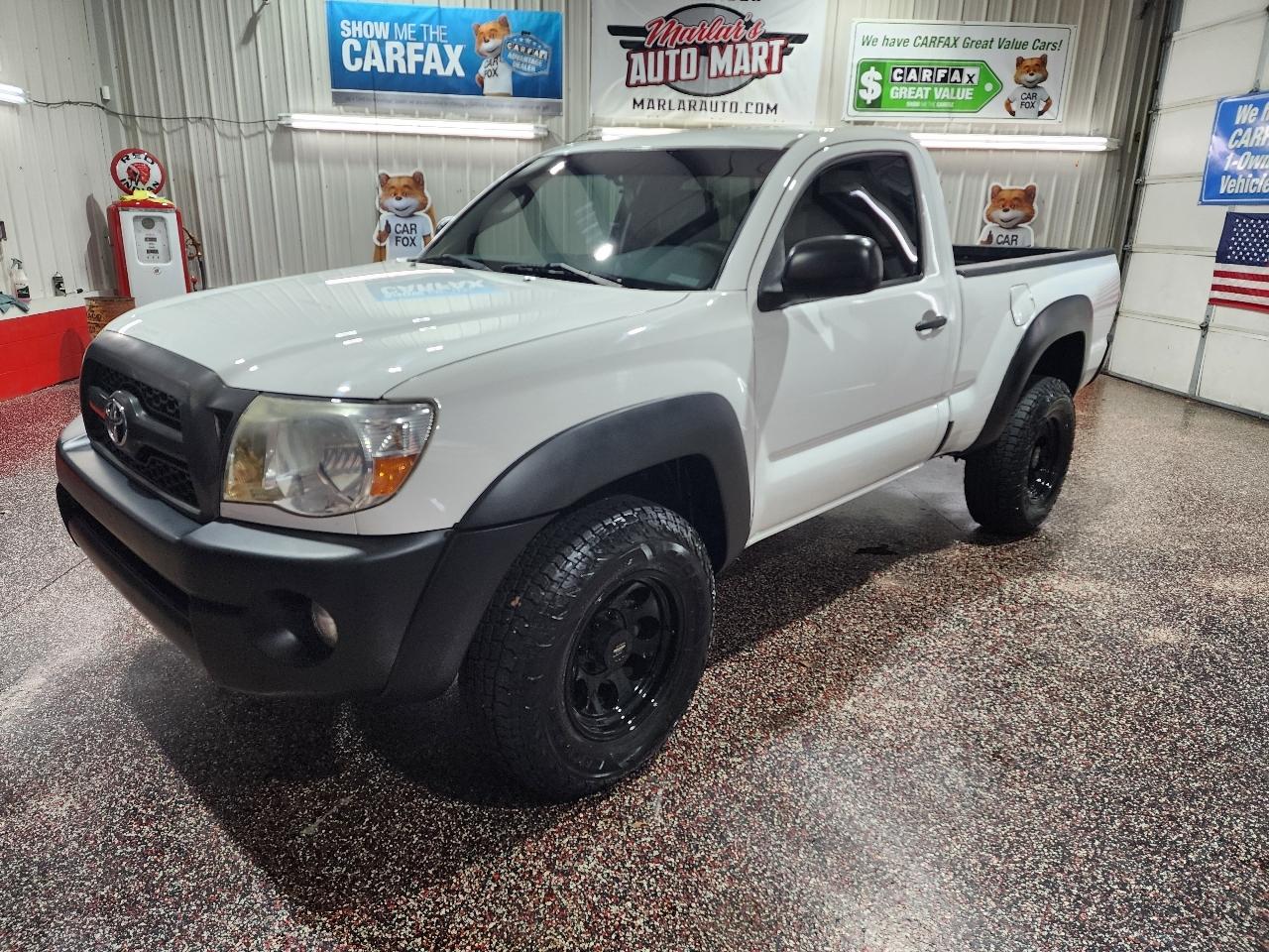 Toyota Tacoma 4WD Reg I4 MT (Natl) 2011