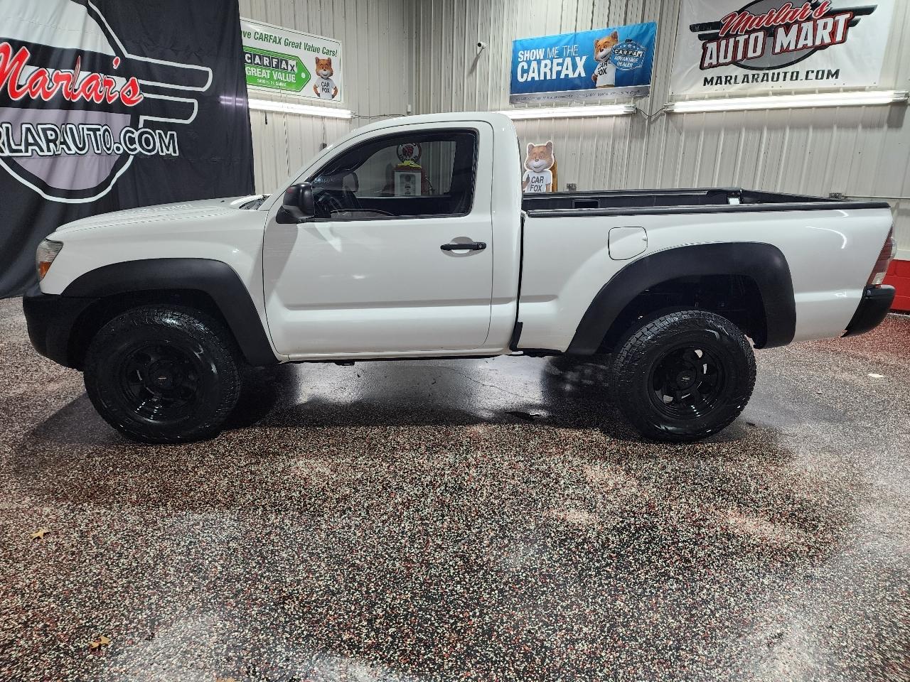 Toyota Tacoma 4WD Reg I4 MT (Natl) 2011
