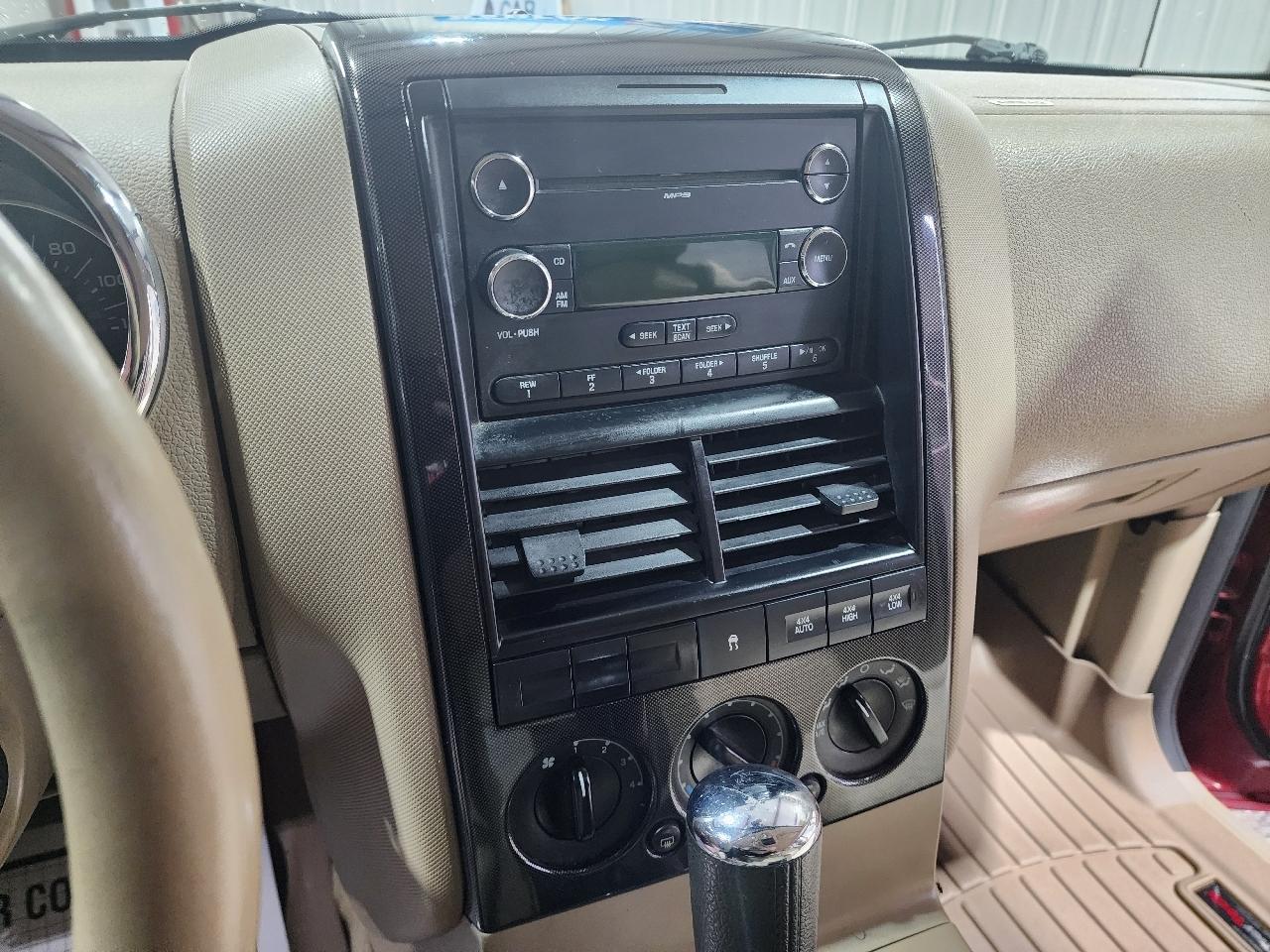 Ford Explorer 4WD 4dr V6 XLT 2008