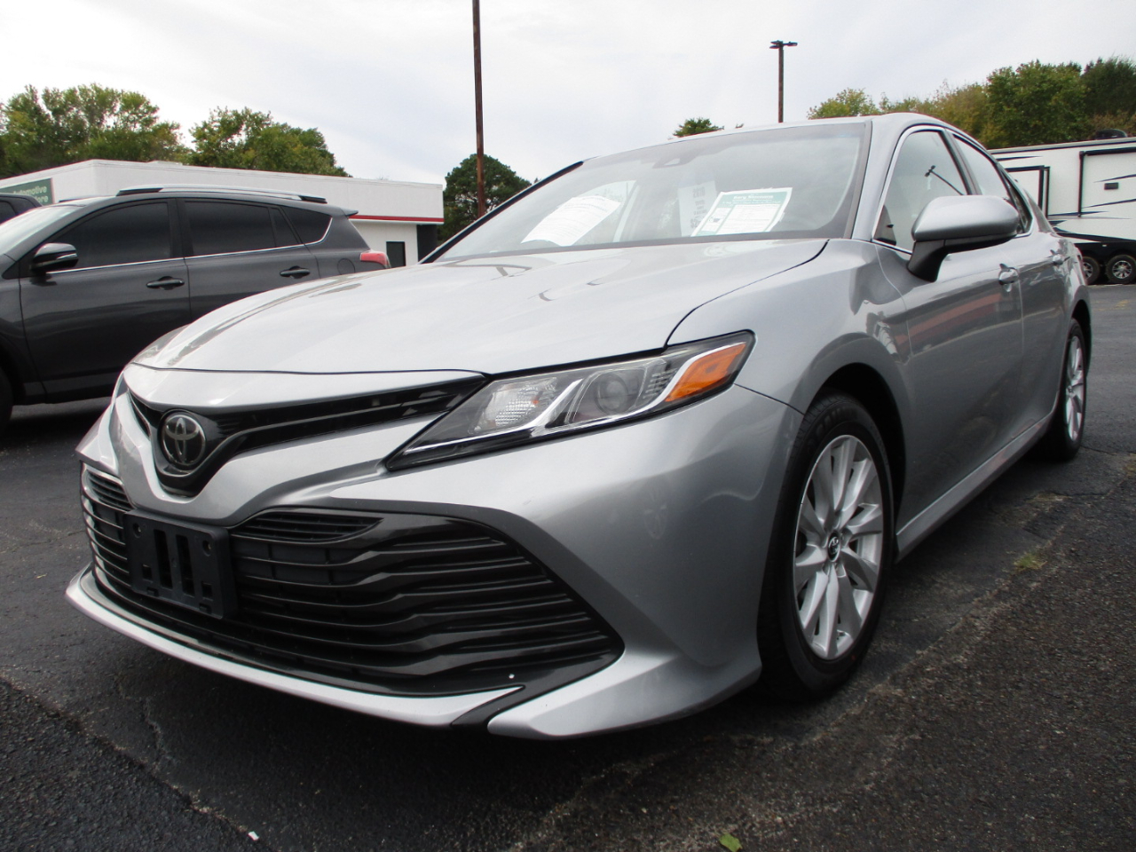 2019 Toyota Camry LE Auto (Natl)