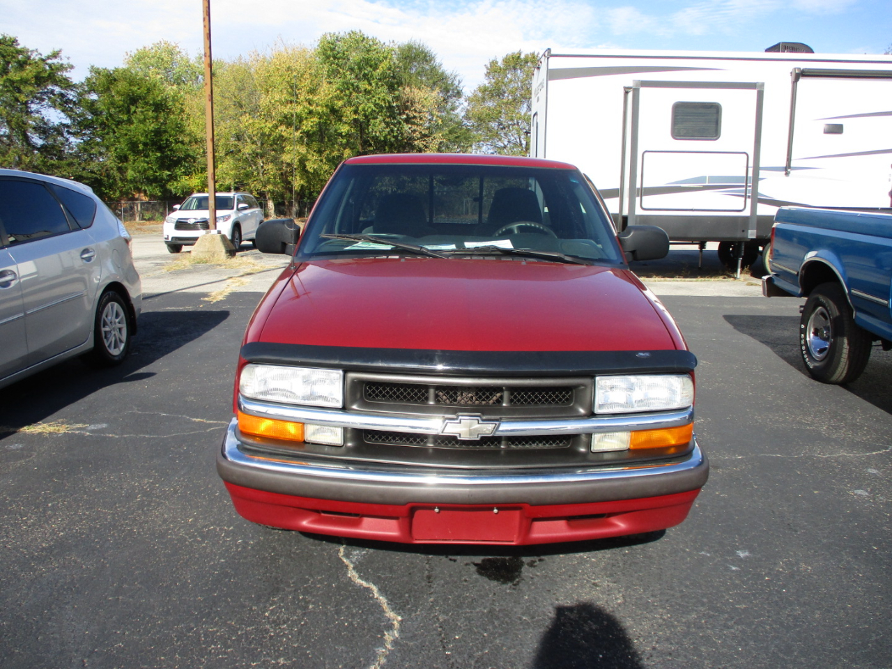 2000 Chevrolet S-10 LS