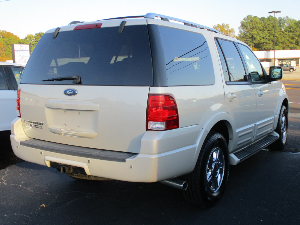 2005 Ford Expedition Limited photo 3