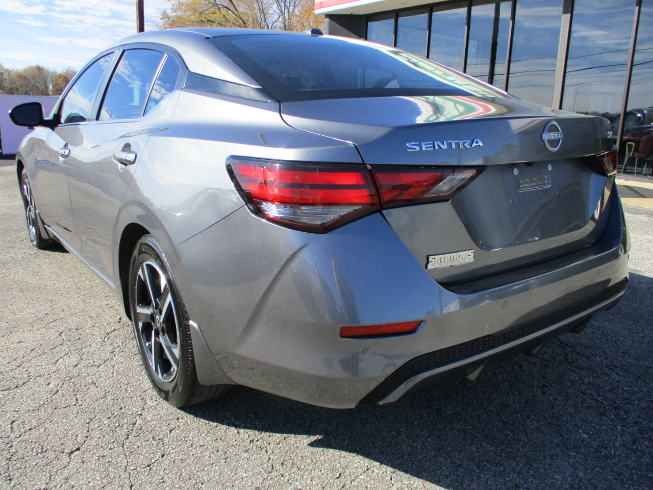 2024 Nissan Sentra SV photo 4