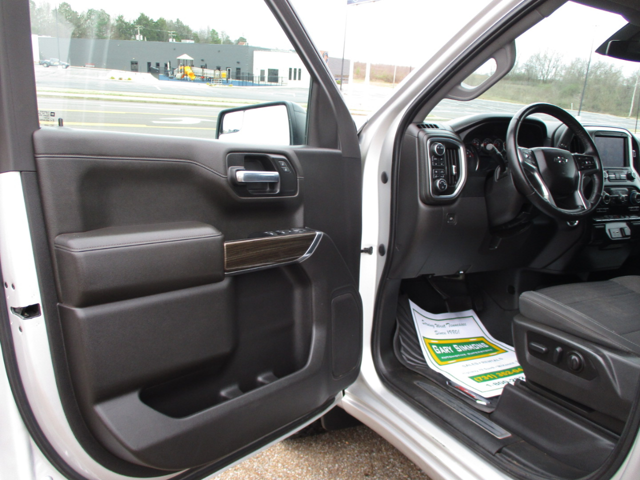 Chevrolet Silverado 1500 LTD 4WD Crew Cab 147" RST 2022