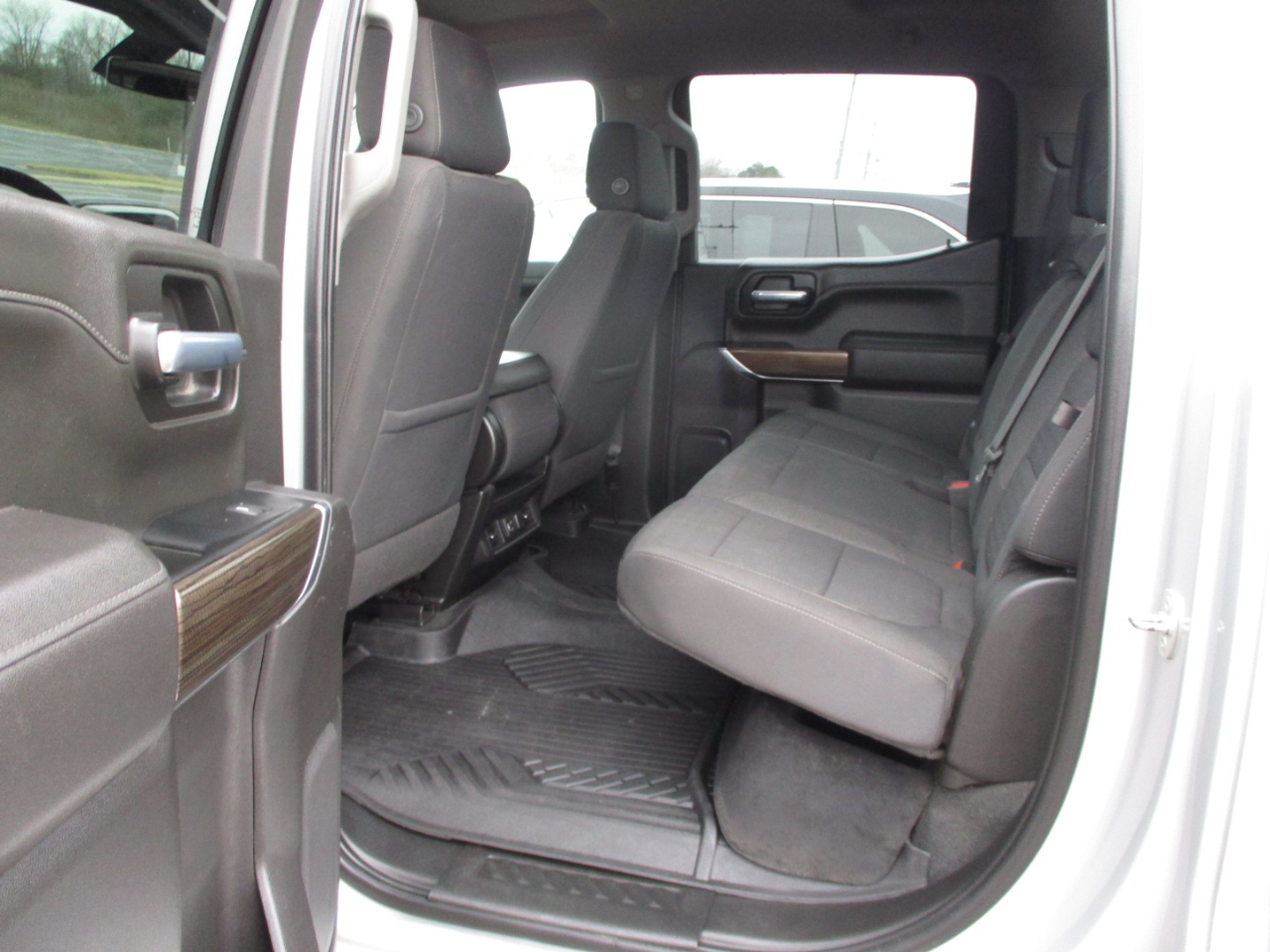 Chevrolet Silverado 1500 LTD 4WD Crew Cab 147" RST 2022