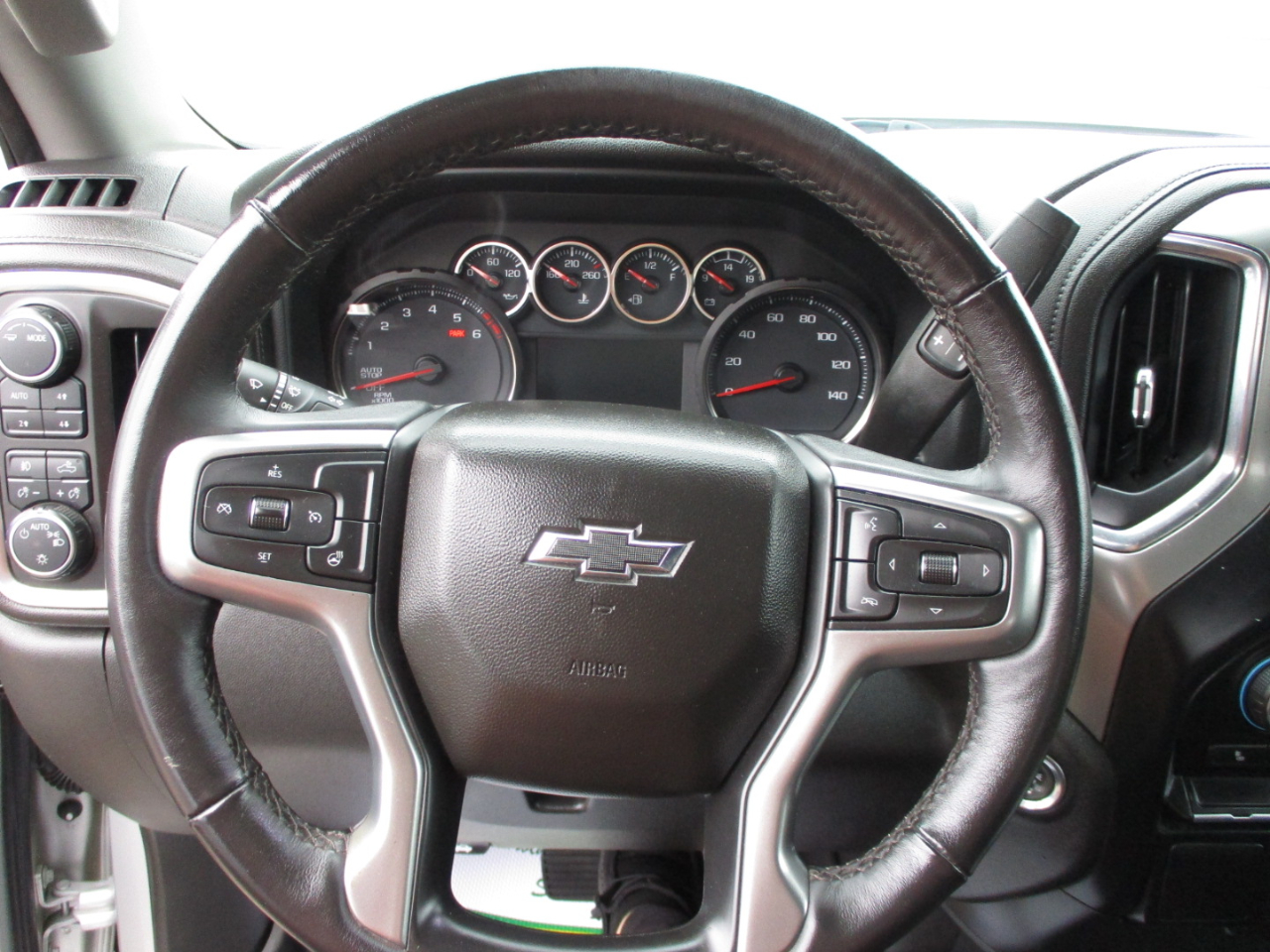 Chevrolet Silverado 1500 LTD 4WD Crew Cab 147" RST 2022