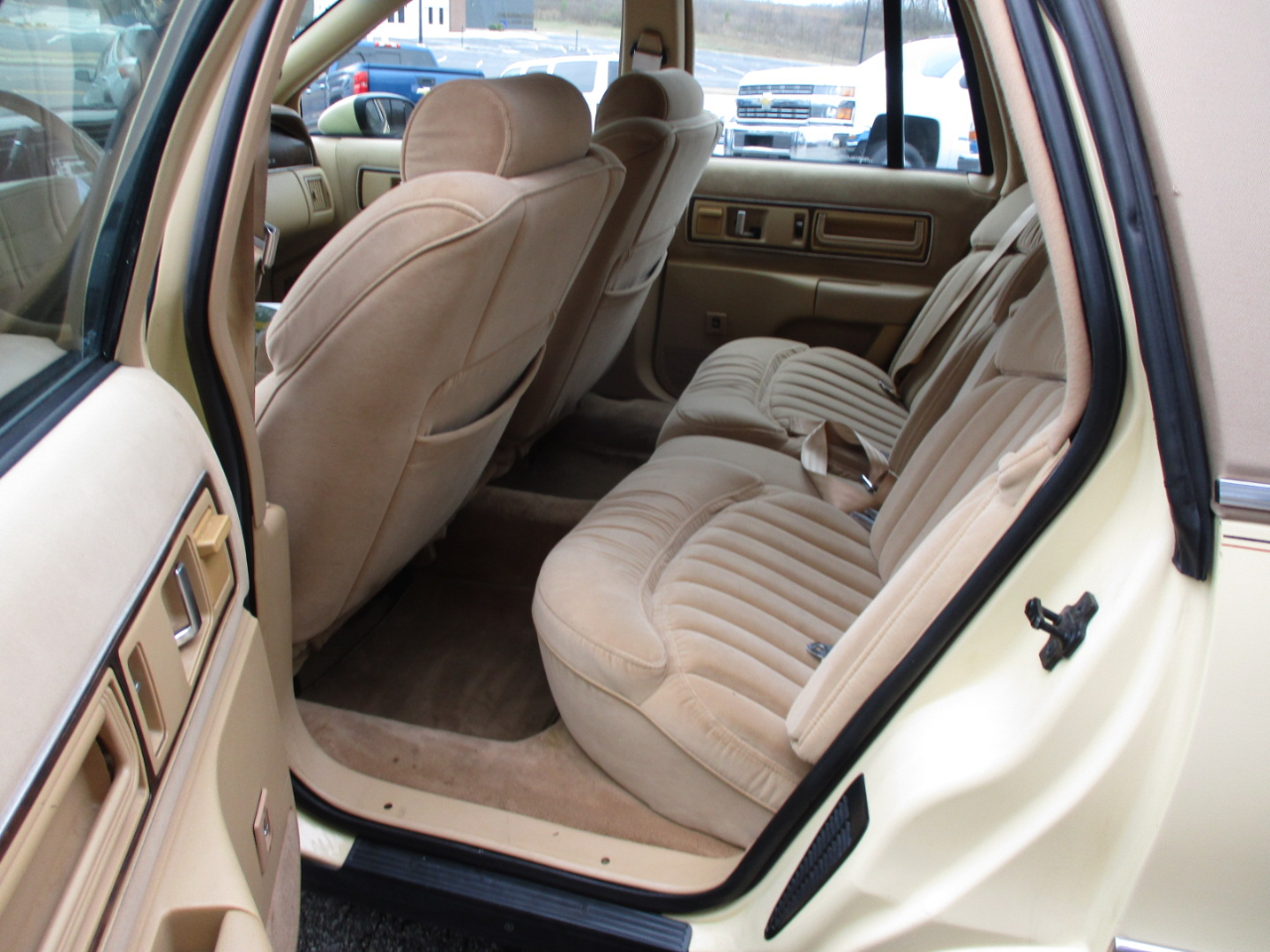 Buick Roadmaster 4dr Sedan 1992