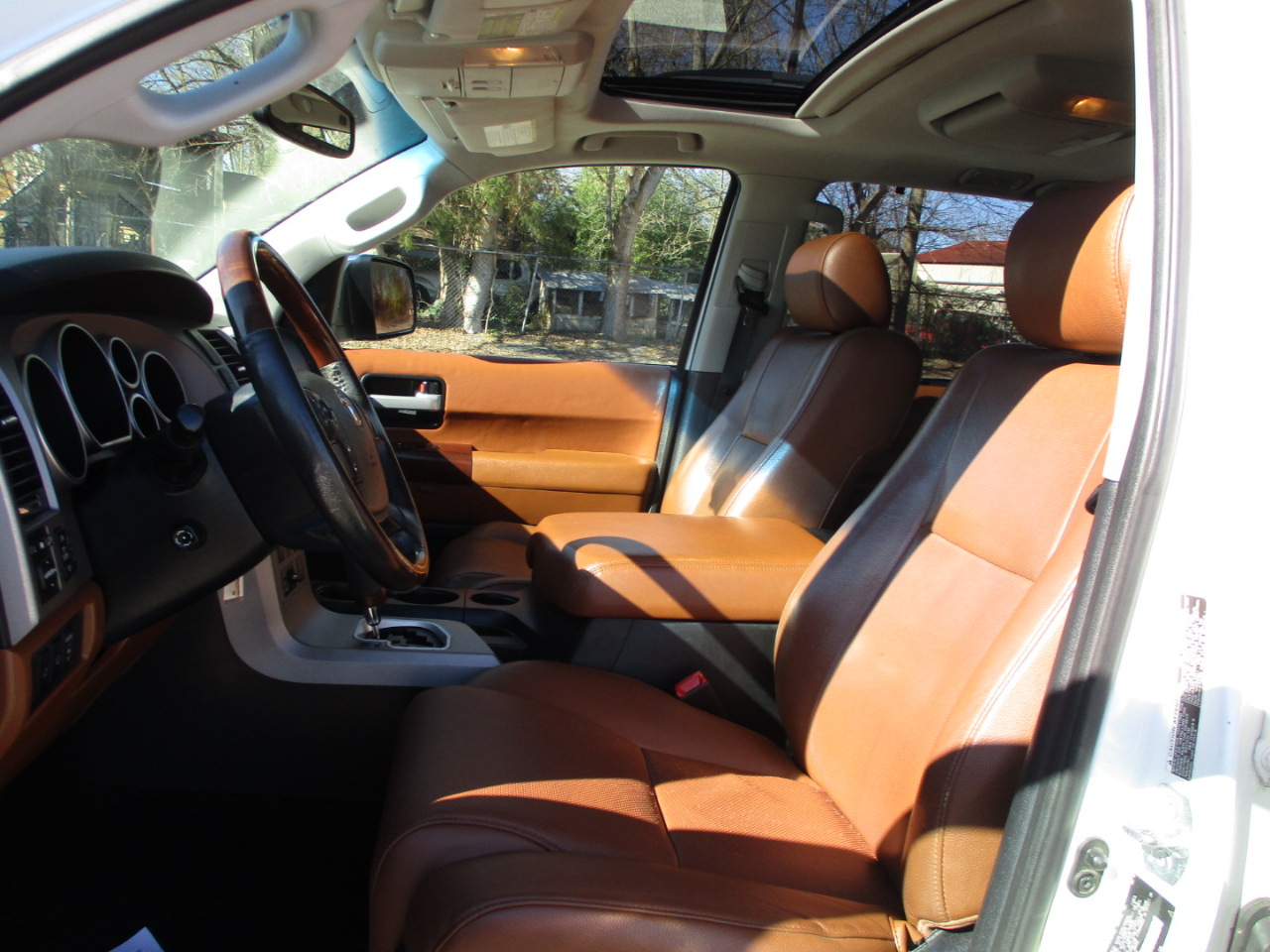 Toyota Sequoia RWD 5.7L Platinum (Natl) 2012