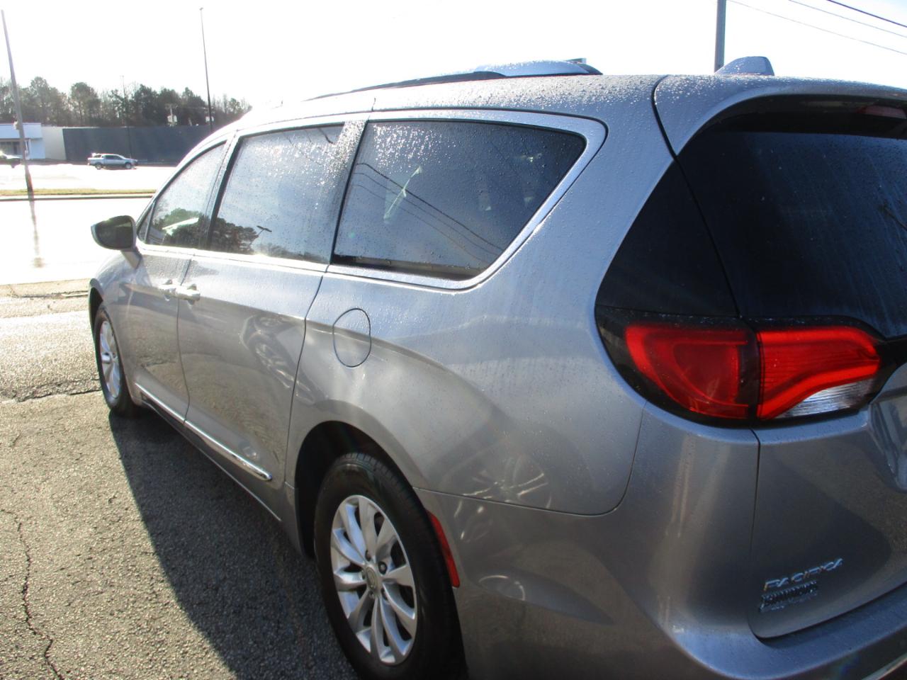 Chrysler Pacifica Touring L FWD 2018