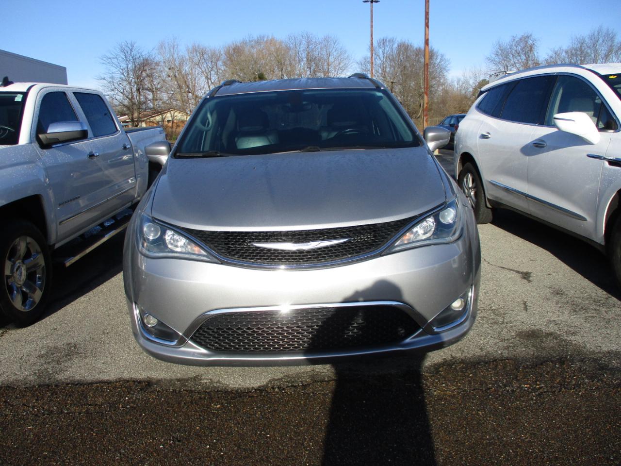 Chrysler Pacifica Touring L FWD 2018