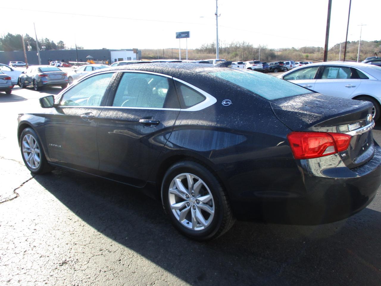 Chevrolet Impala 4dr Sdn LT w/1LT 2018