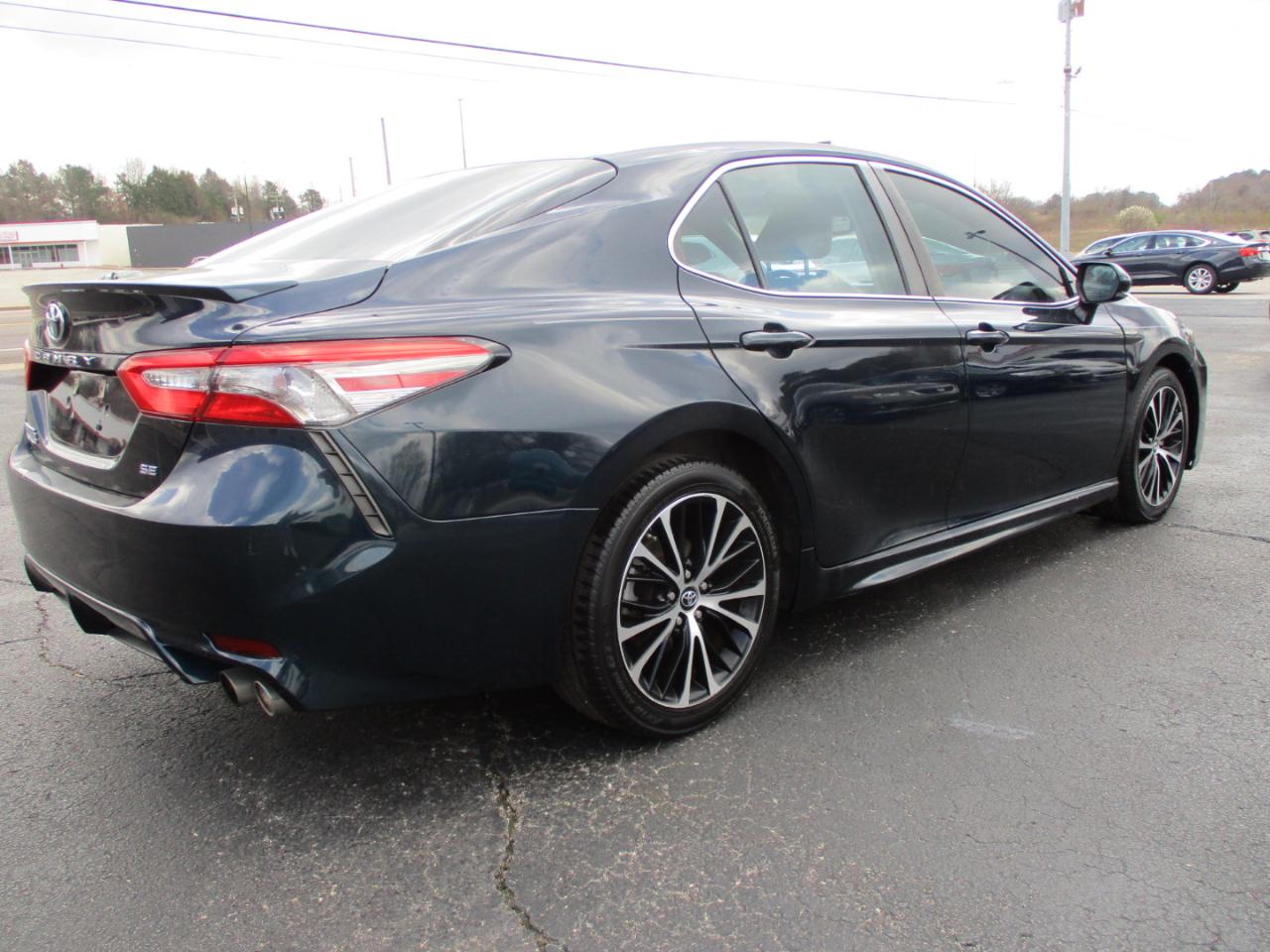 Toyota Camry XLE Auto (Natl) 2018