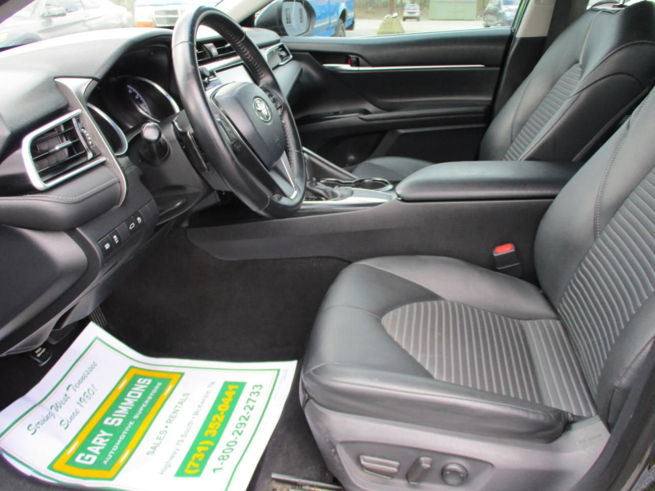 Toyota Camry XLE Auto (Natl) 2018