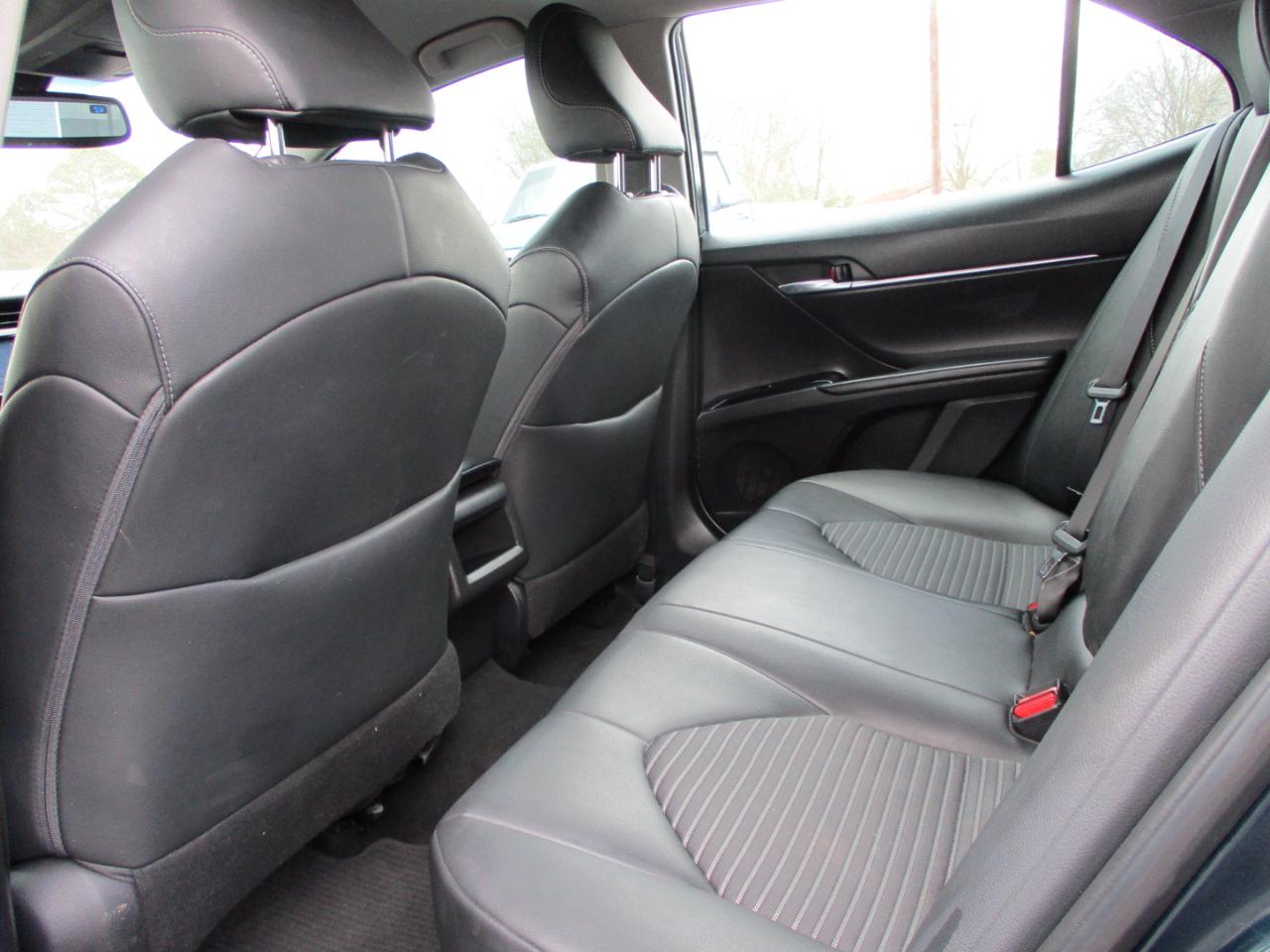 Toyota Camry XLE Auto (Natl) 2018