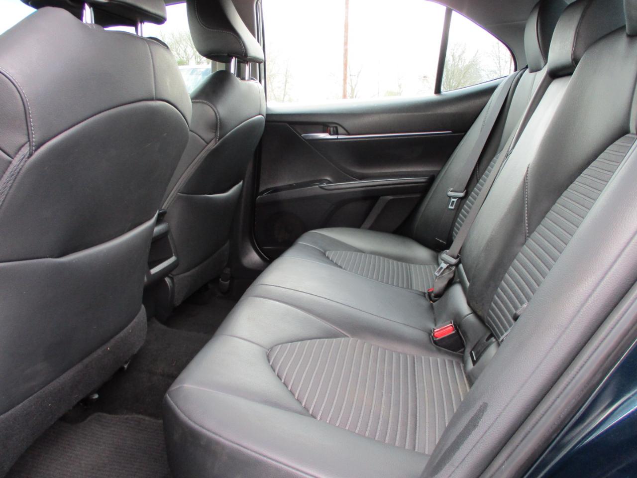 Toyota Camry XLE Auto (Natl) 2018