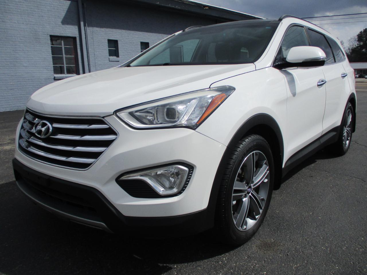 Hyundai Santa Fe FWD 4dr GLS 2015