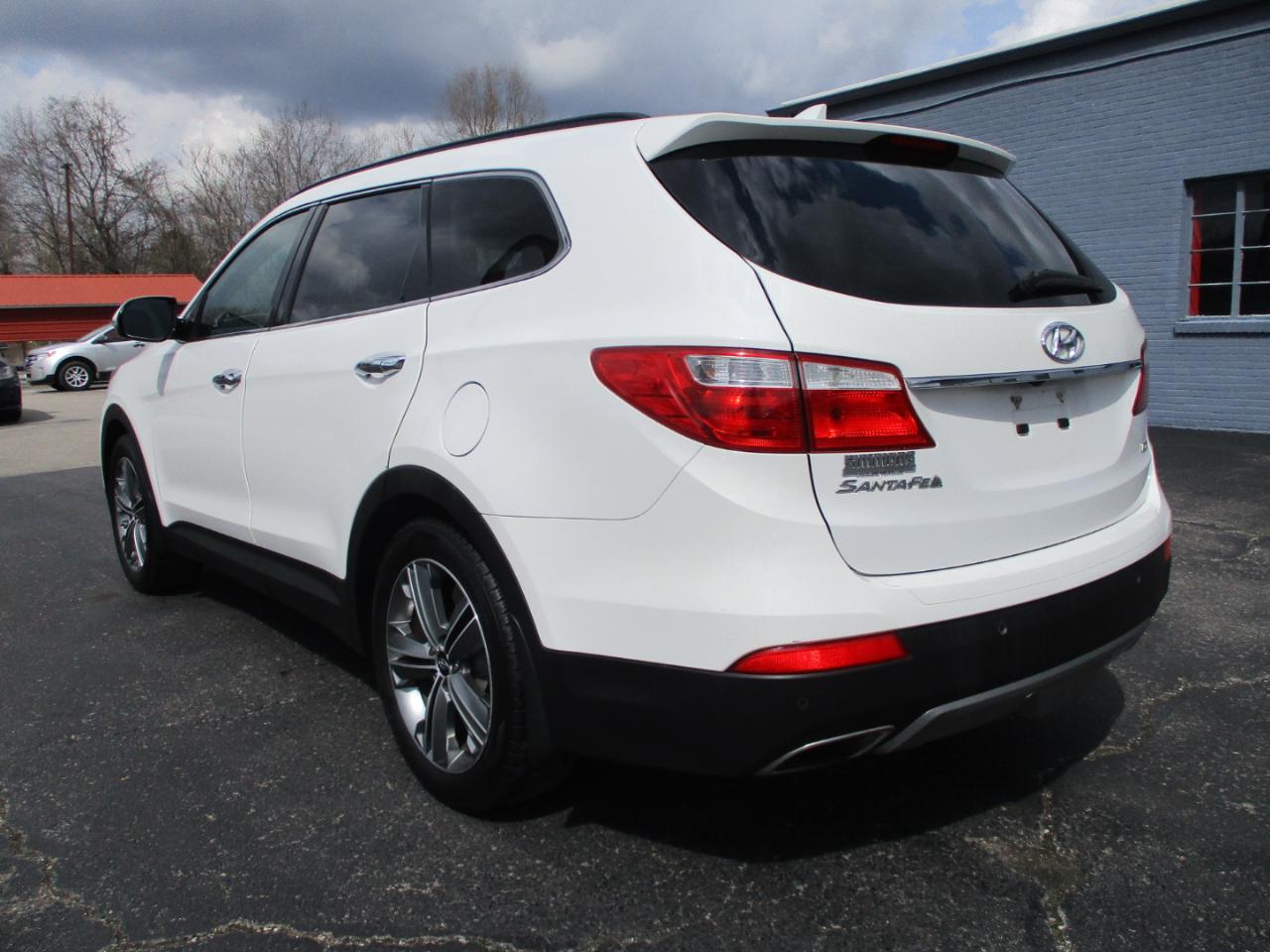 Hyundai Santa Fe FWD 4dr GLS 2015