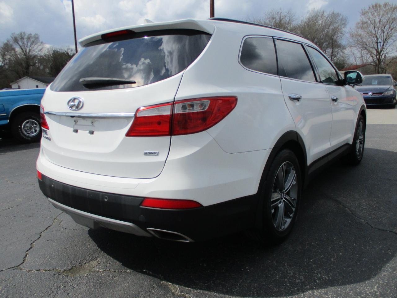 Hyundai Santa Fe FWD 4dr GLS 2015