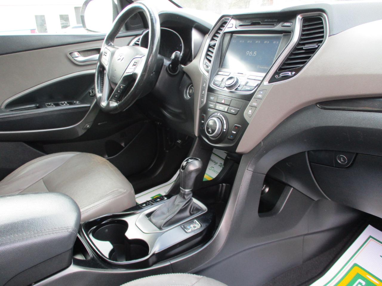 Hyundai Santa Fe FWD 4dr GLS 2015