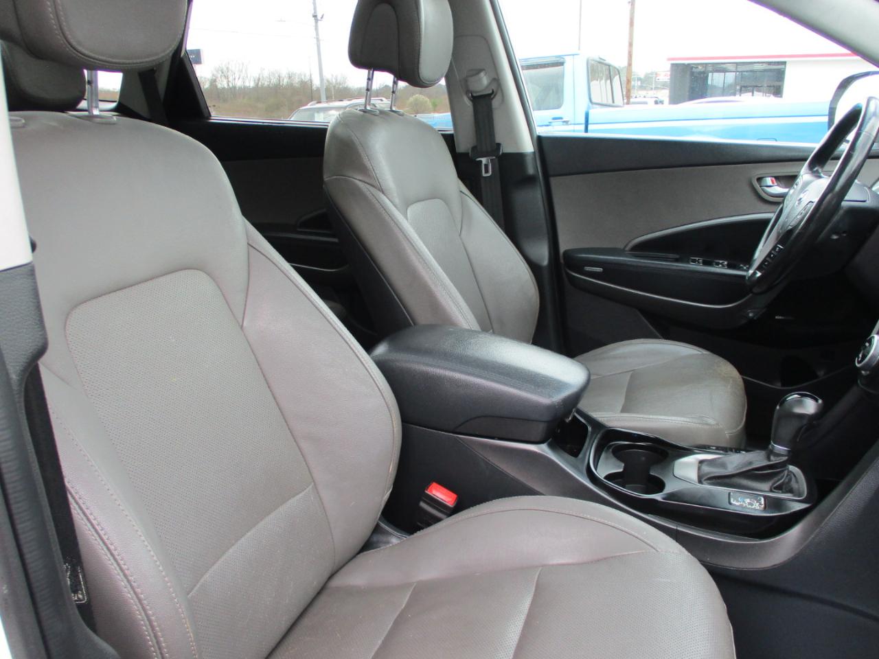 Hyundai Santa Fe FWD 4dr GLS 2015