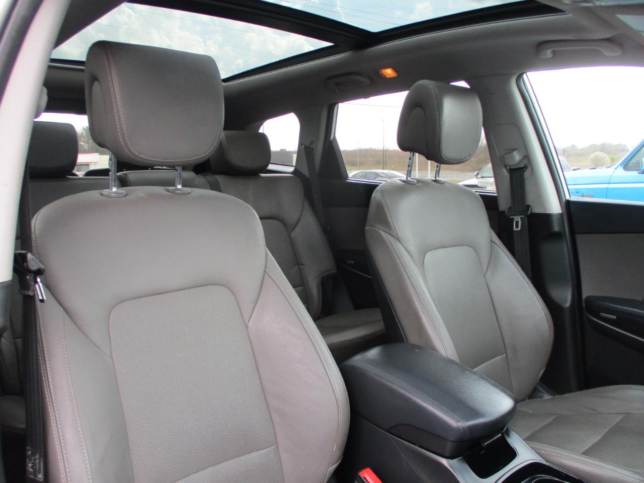 Hyundai Santa Fe FWD 4dr GLS 2015