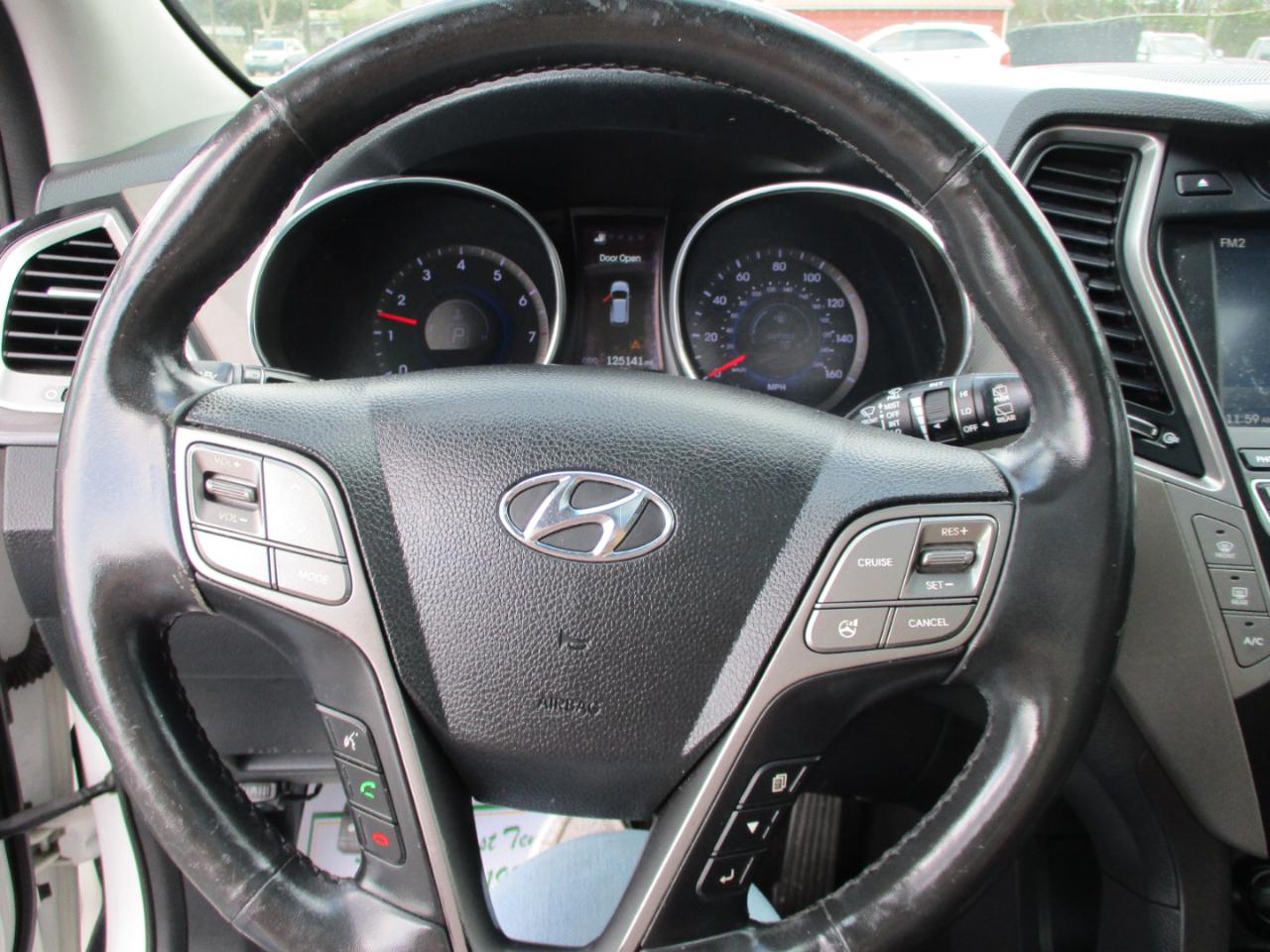 Hyundai Santa Fe FWD 4dr GLS 2015