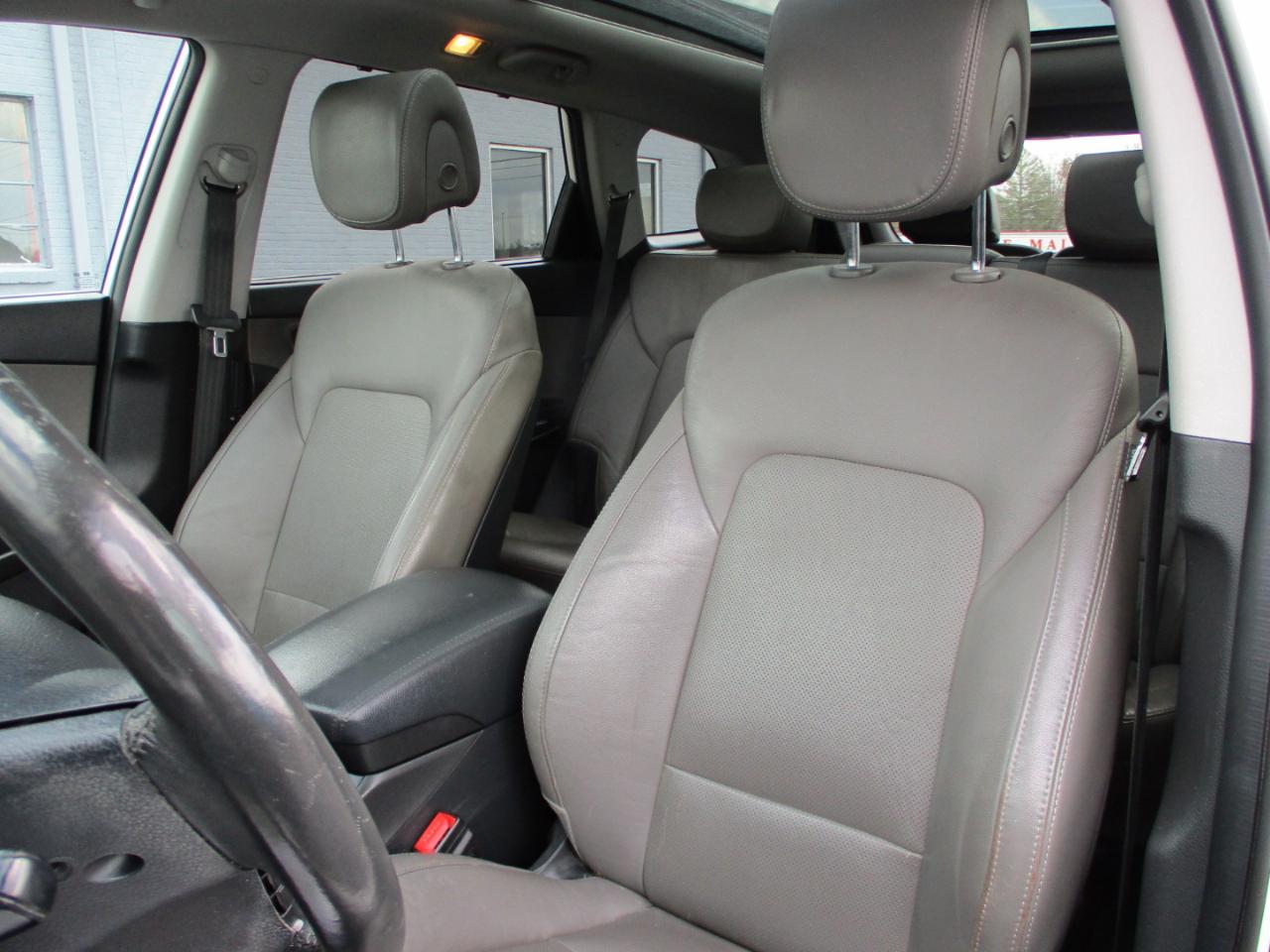 Hyundai Santa Fe FWD 4dr GLS 2015