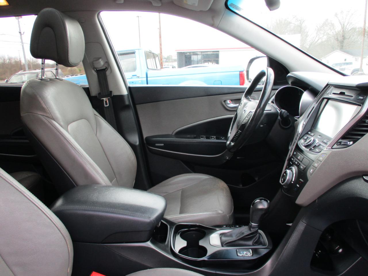 Hyundai Santa Fe FWD 4dr GLS 2015