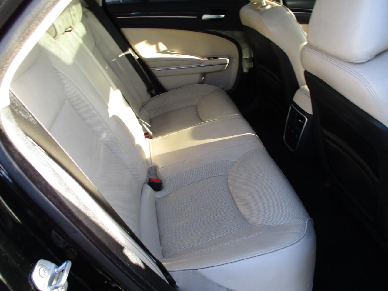 Chrysler 300 300C RWD 2017