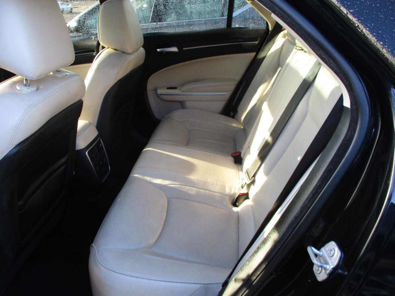 Chrysler 300 300C RWD 2017