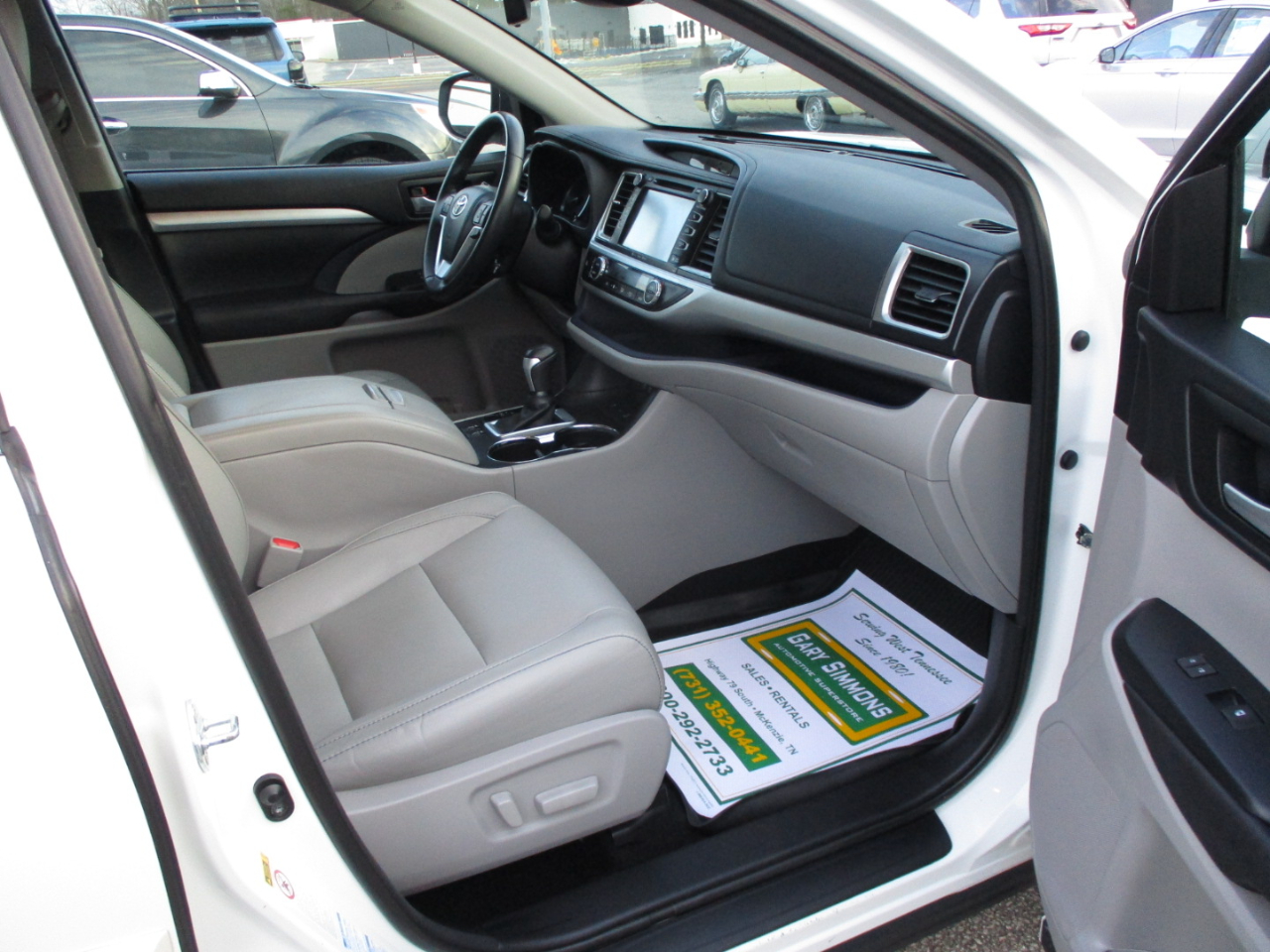 Toyota Highlander XLE V6 AWD (Natl) 2017