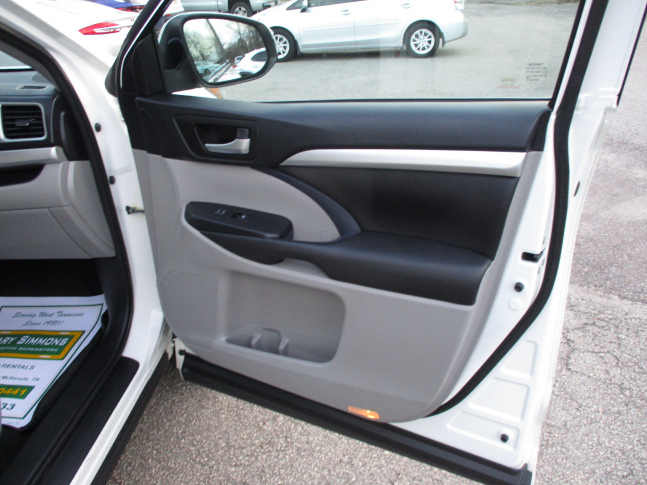 Toyota Highlander XLE V6 AWD (Natl) 2017