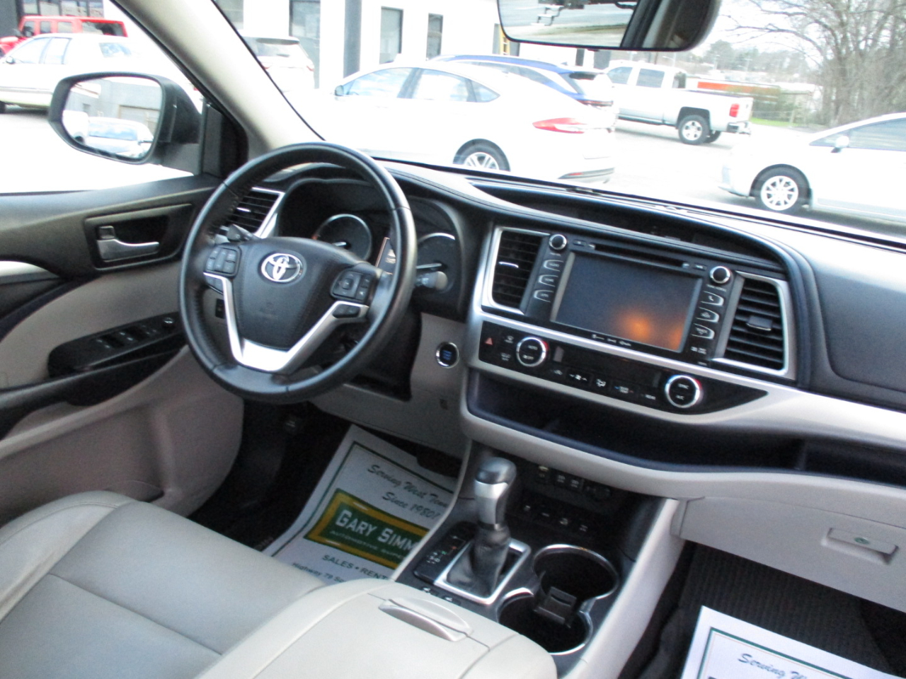 Toyota Highlander XLE V6 AWD (Natl) 2017