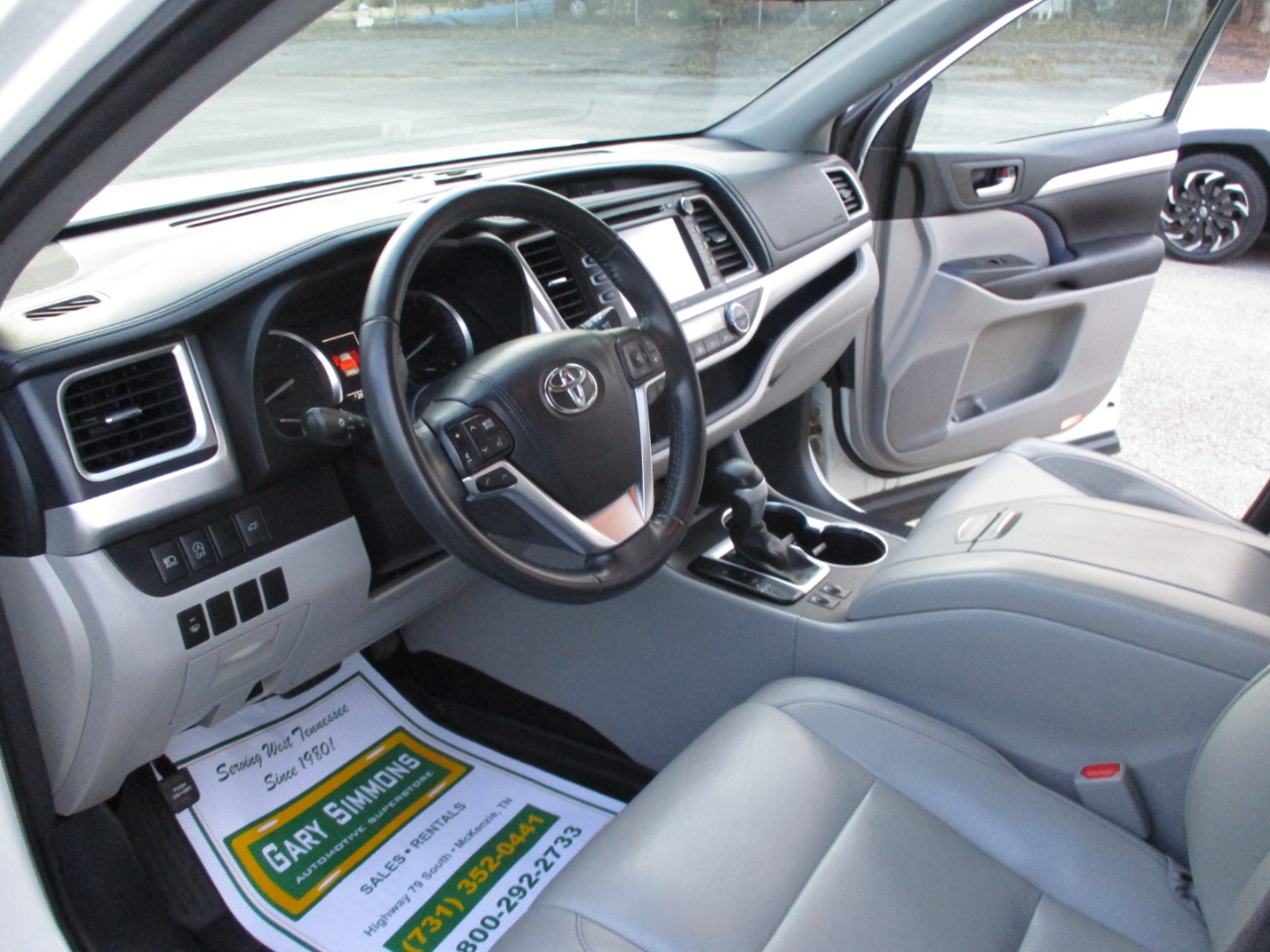 Toyota Highlander XLE V6 AWD (Natl) 2017