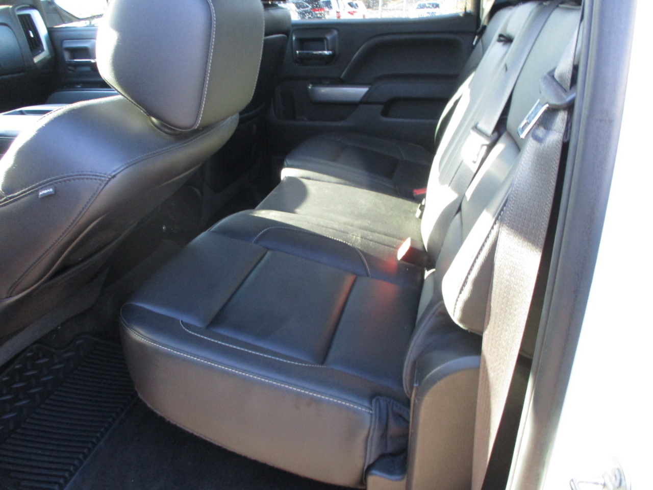 Chevrolet Silverado 1500 4WD Crew Cab 143.5" LTZ w/2LZ 2015