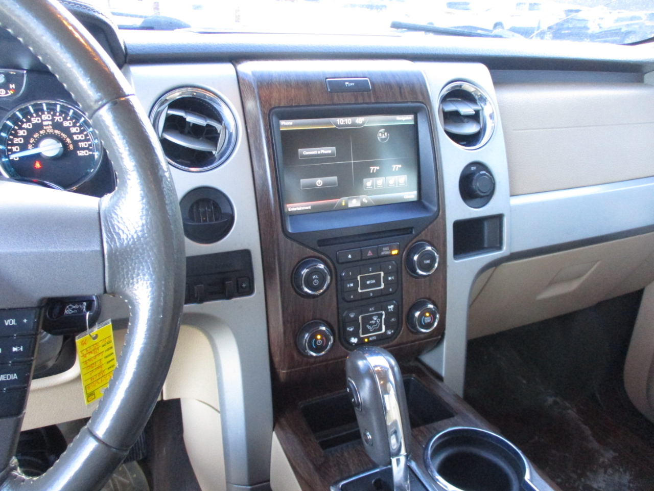 Ford F-150 2WD SuperCrew 145" King Ranch 2014