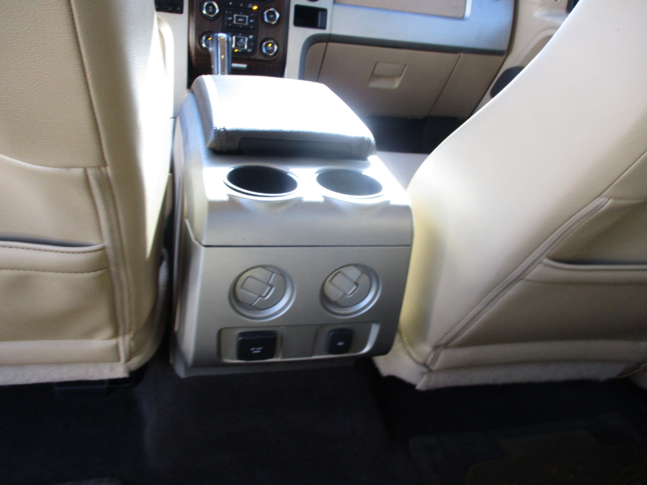 Ford F-150 2WD SuperCrew 145" King Ranch 2014