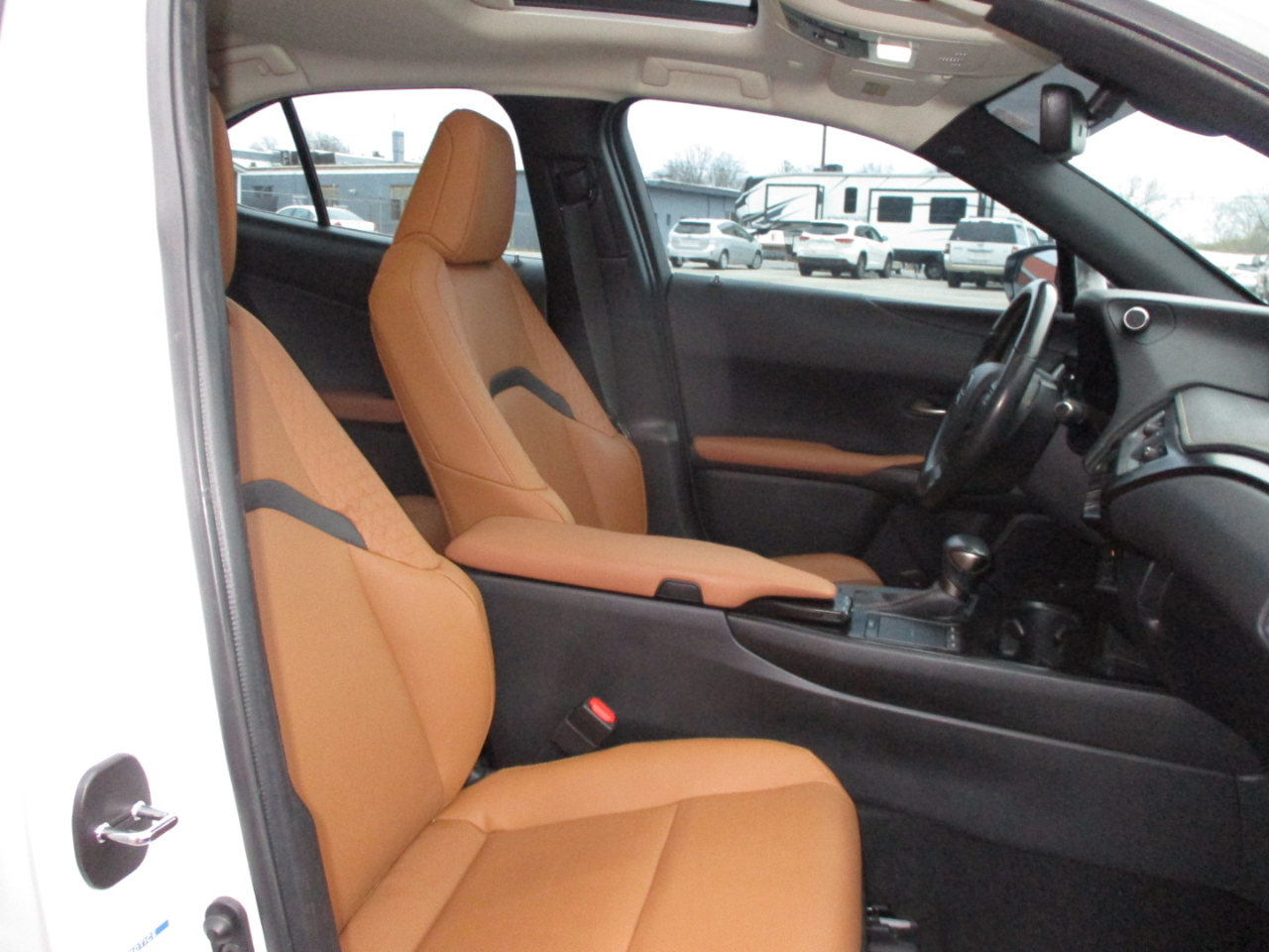 Lexus UX UX 250h AWD 2021