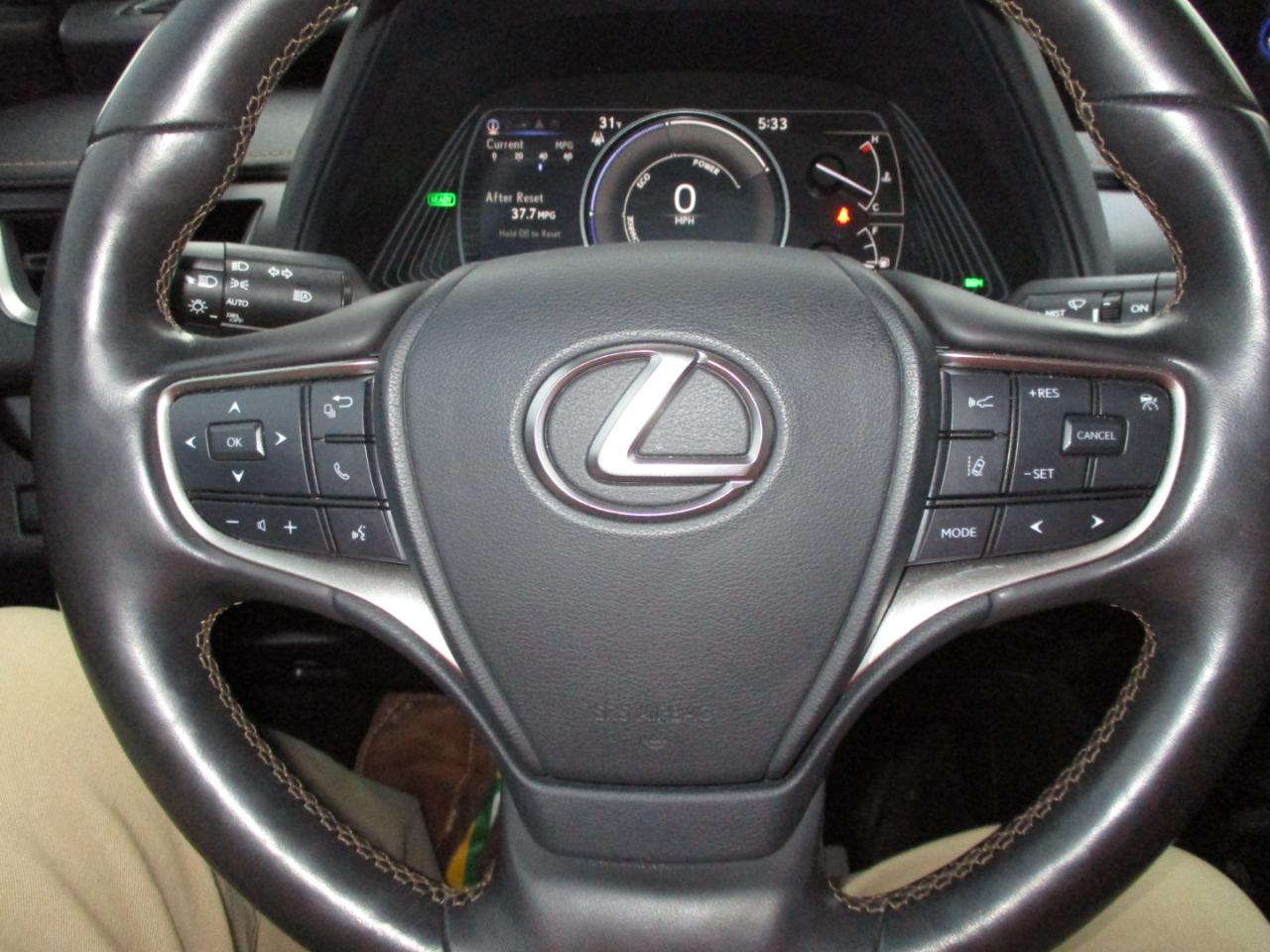 Lexus UX UX 250h AWD 2021