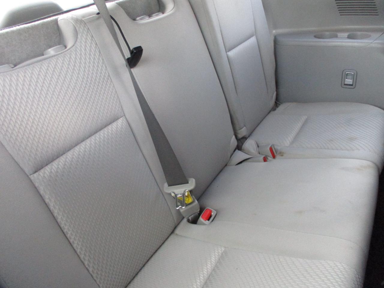 Toyota Highlander LE I4 FWD (Natl) 2017