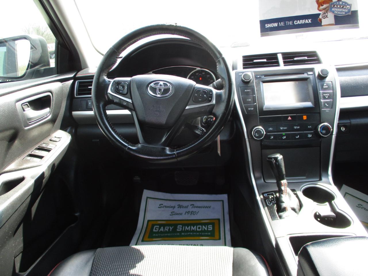 Toyota Camry 4dr Sdn I4 Auto SE w/Special Edition Pkg (Natl) 2016