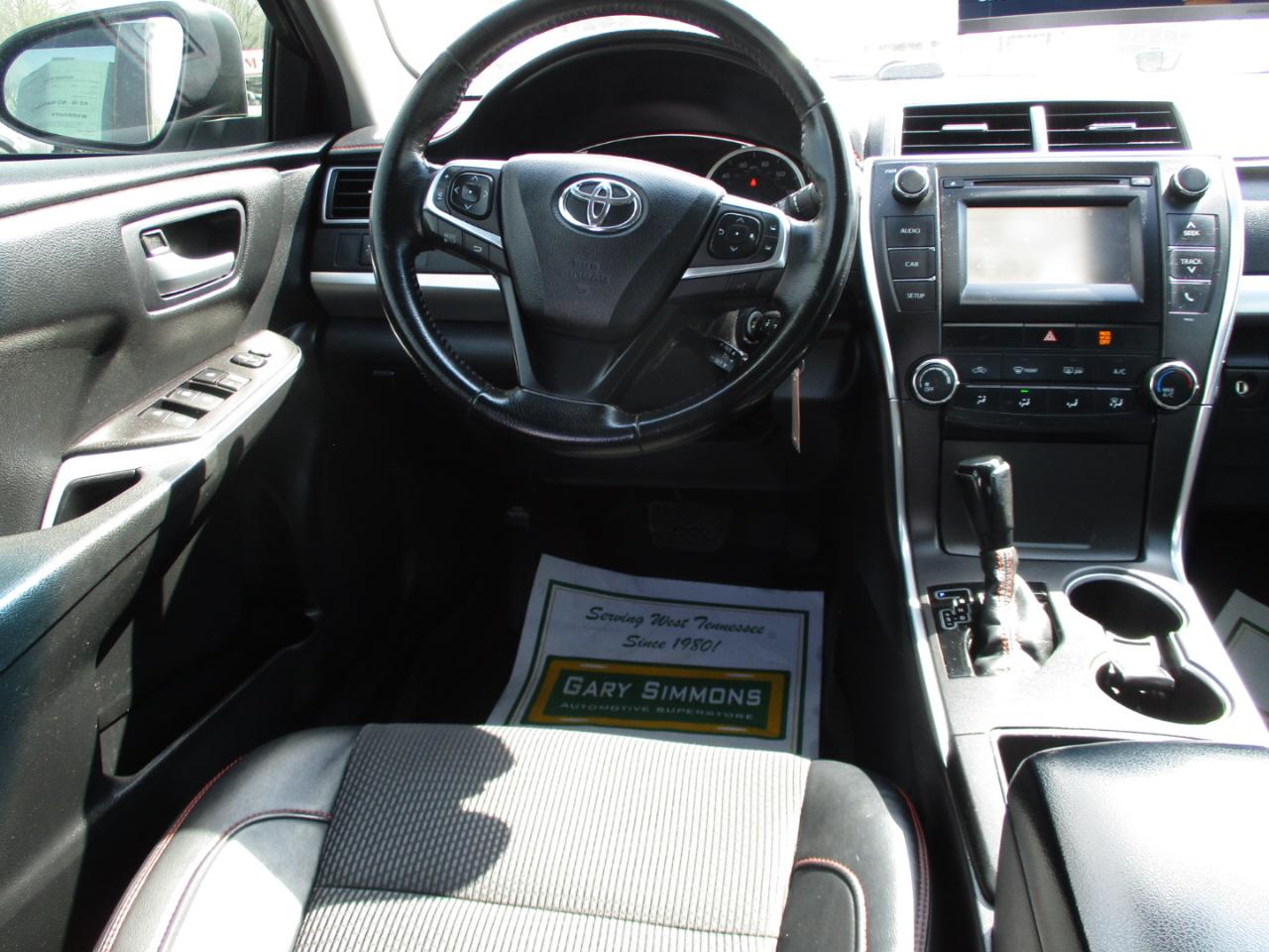 Toyota Camry 4dr Sdn I4 Auto SE w/Special Edition Pkg (Natl) 2016