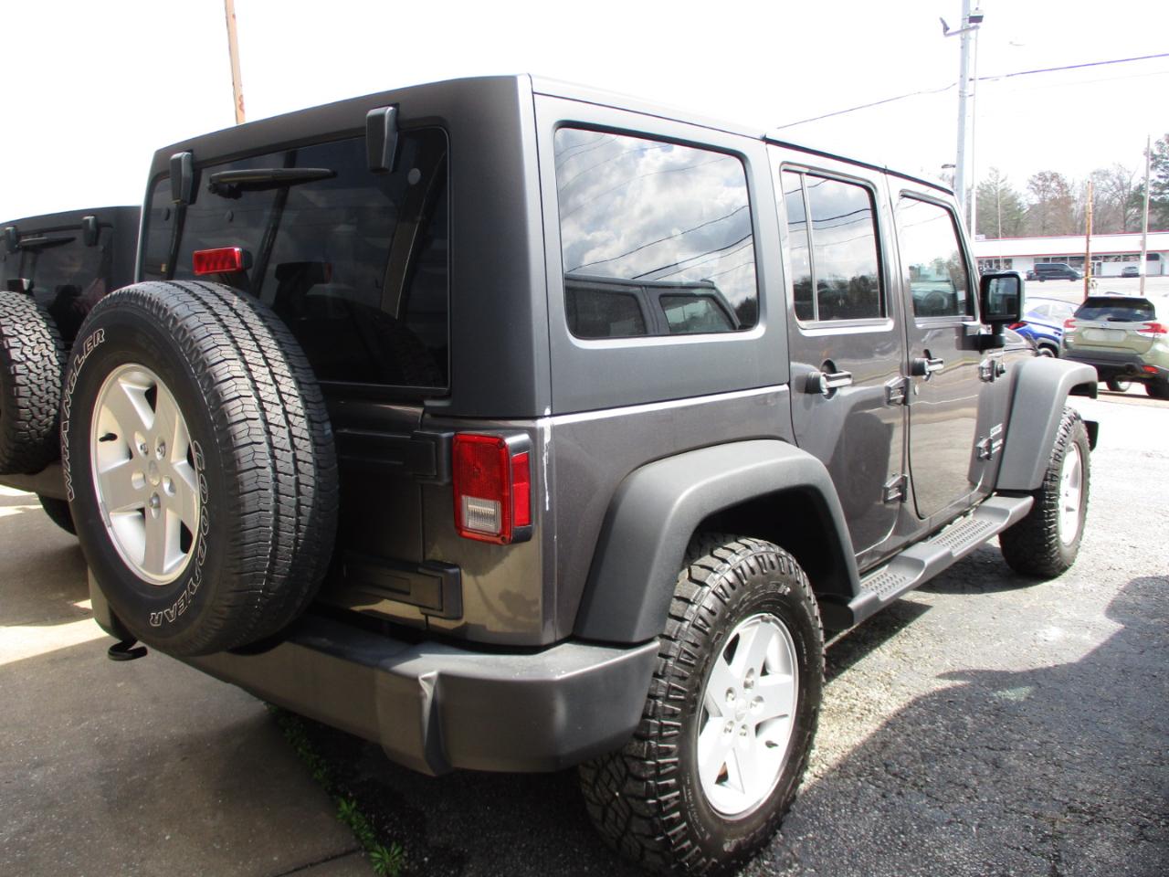 Jeep Wrangler Unlimited Sport 4x4 2017