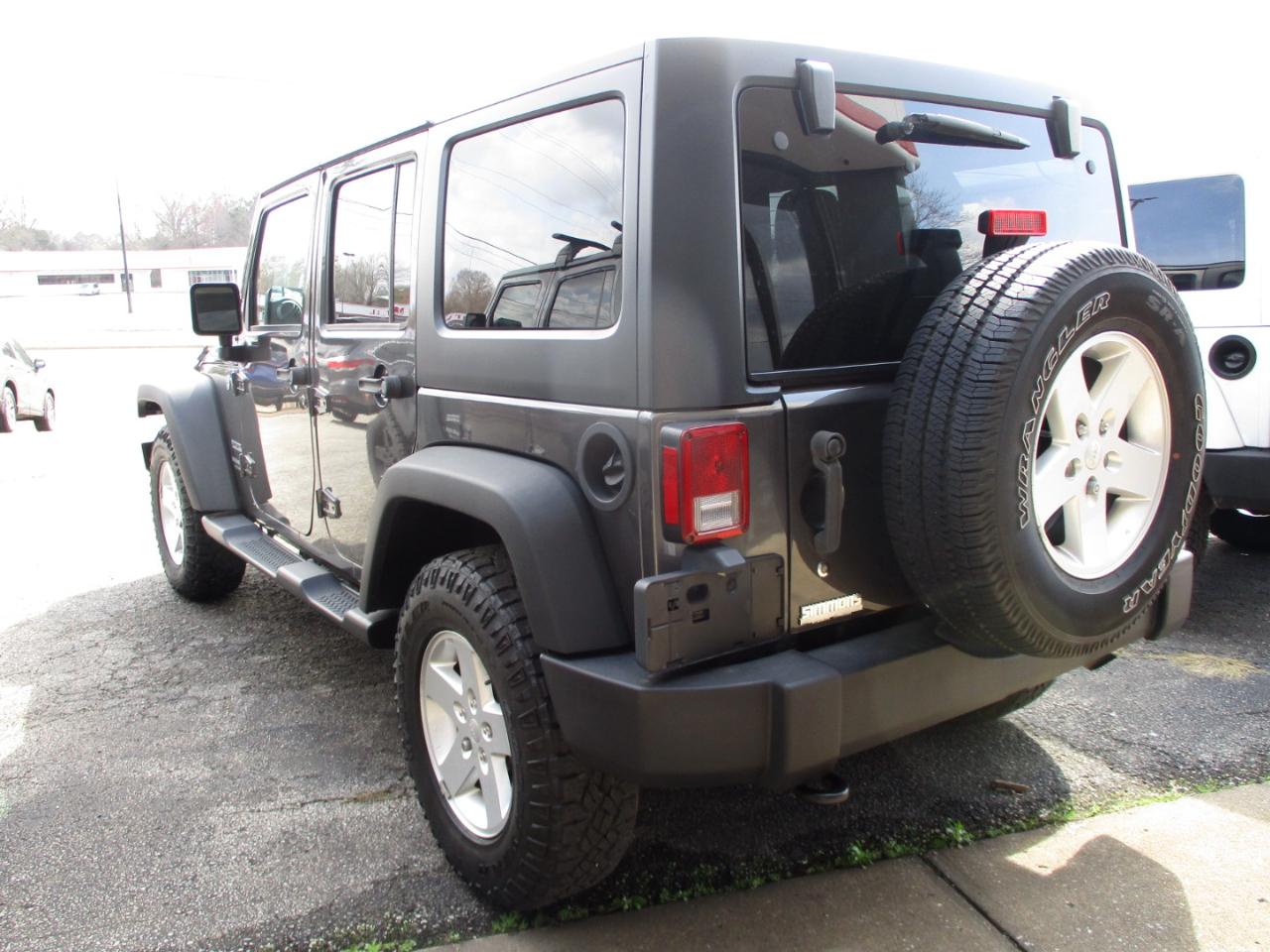 Jeep Wrangler Unlimited Sport 4x4 2017