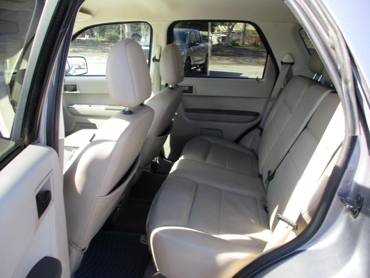 Ford Escape FWD 4dr I4 CVT Hybrid 2008