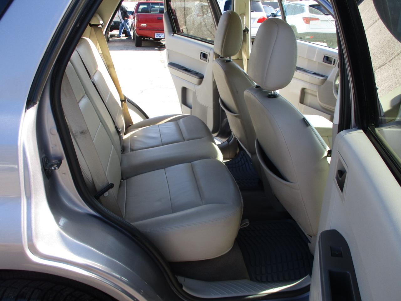 Ford Escape FWD 4dr I4 CVT Hybrid 2008